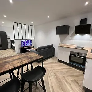 Le Superbe - Calme A - Parking Prive - Proche Transports Appartement